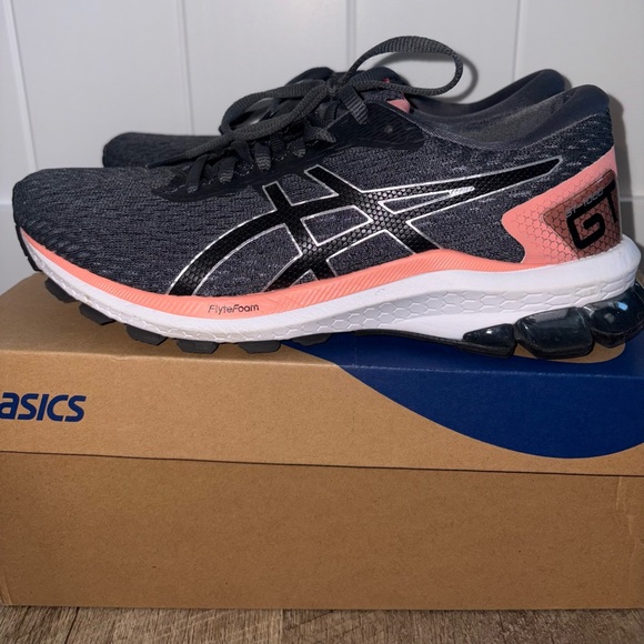 ASICS GT-1000 9 Tennis Shoes - Picture 4 of 6